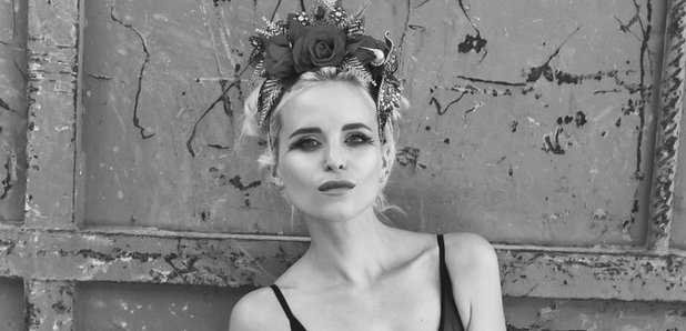 Kyla La Grange Hummingbird