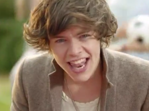 One Direction 'Live While We're Young'