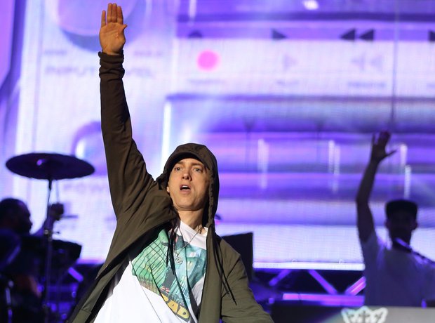 Eminem Live