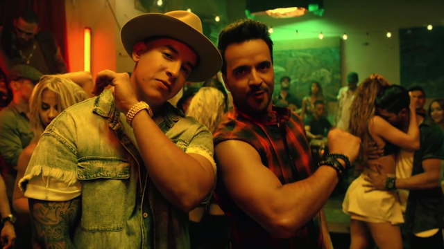 Luis Fonsi & Daddy Yankee - Depscito music video
